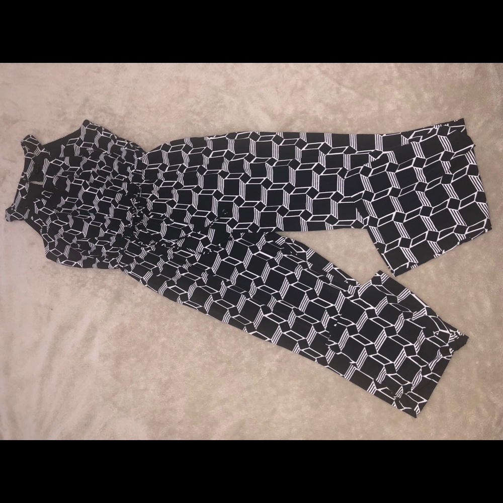 EnFocus Studio Black & White Jumper